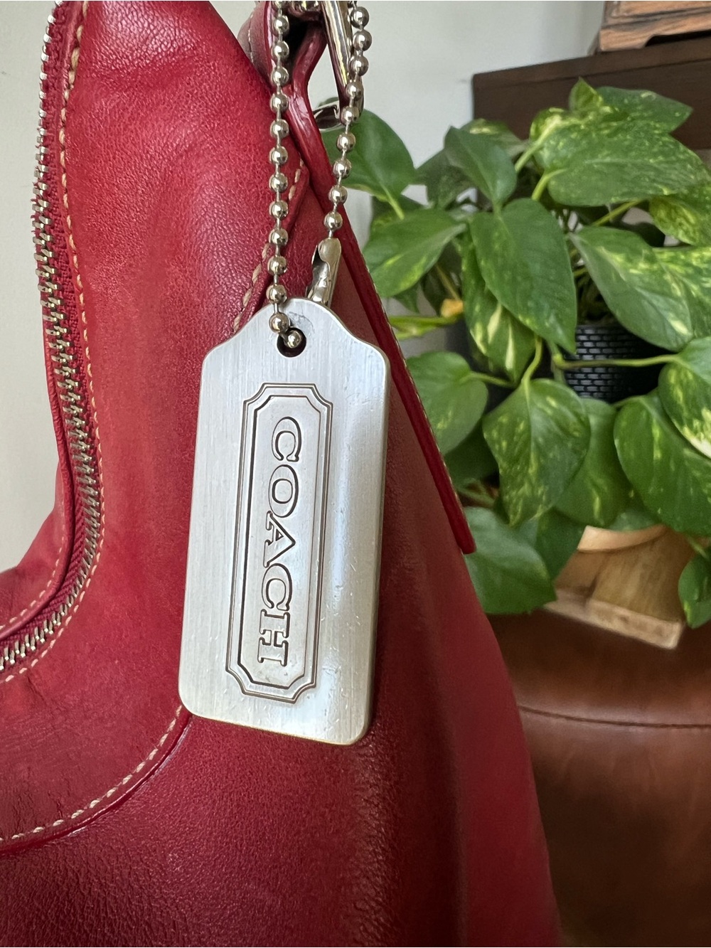Coach Vintage Legacy Slim Duffel Crossbody Red Leather  Shoulder Bag Style 9188 - Picture 3 of 16